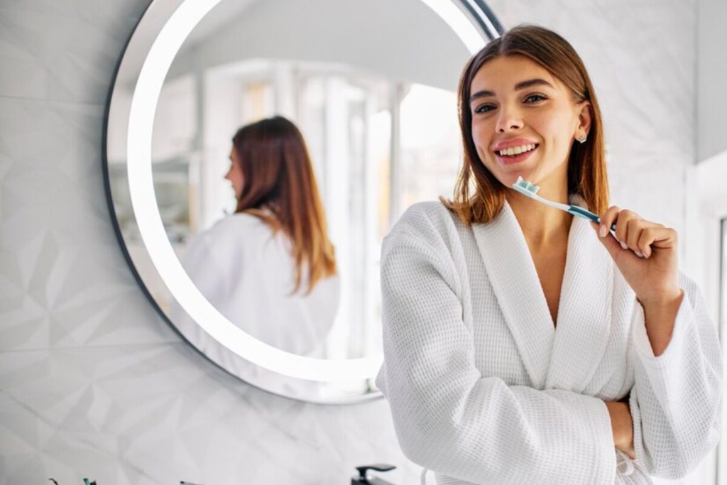 brushing mistakes that could harm your teeth